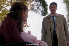 Season 8 - Episode 10 Torn and Frayed