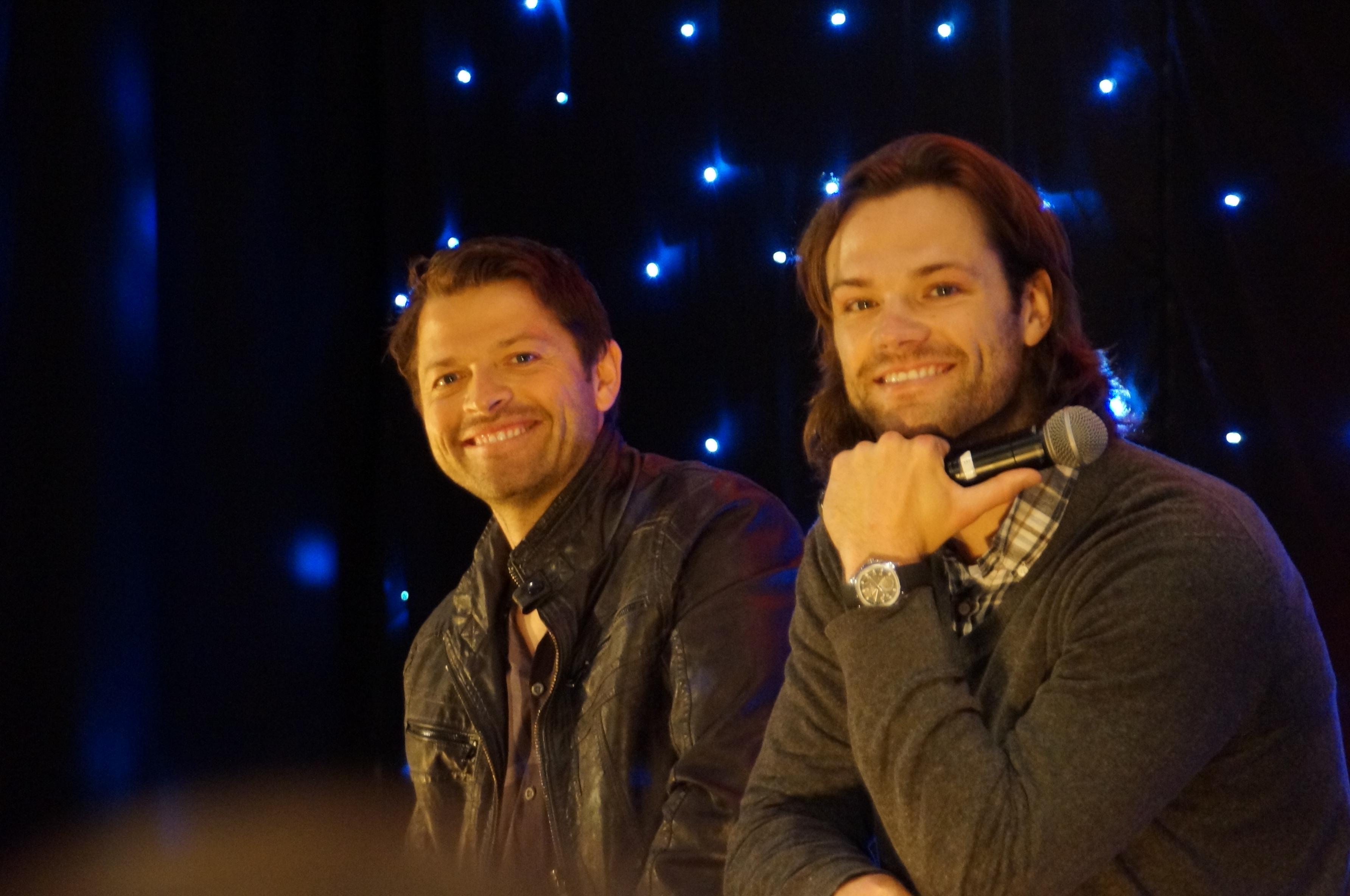 2014 Supernatural Convention - Asylum 12 Panel Pictures, Zombies vs Humans Party